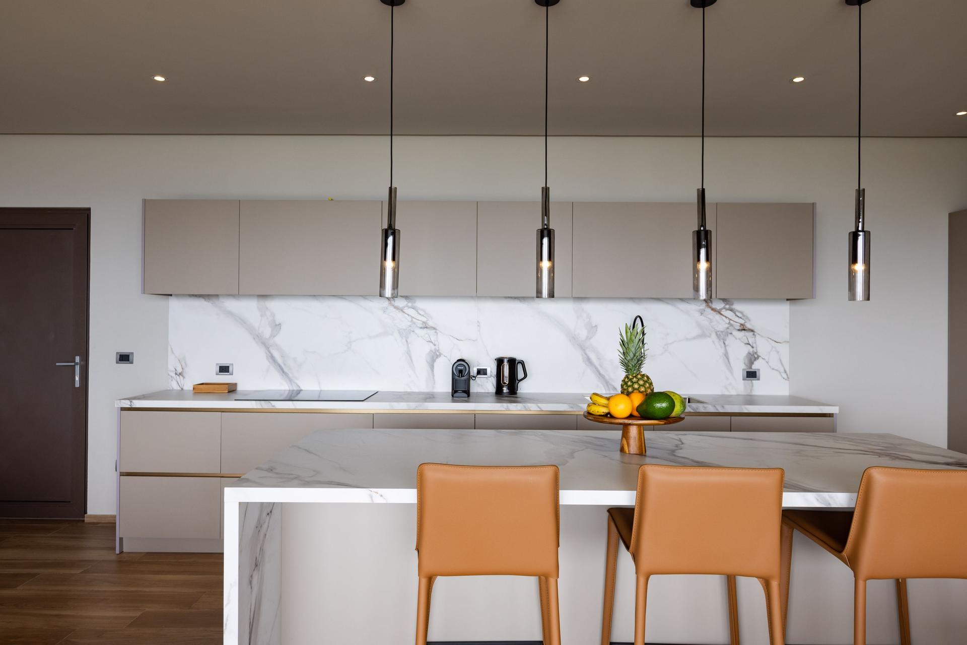 Panoramic Ocean-View Contemporary Apartment with Calacatta Marble Waterfall Island & Glass-Walled Terrace