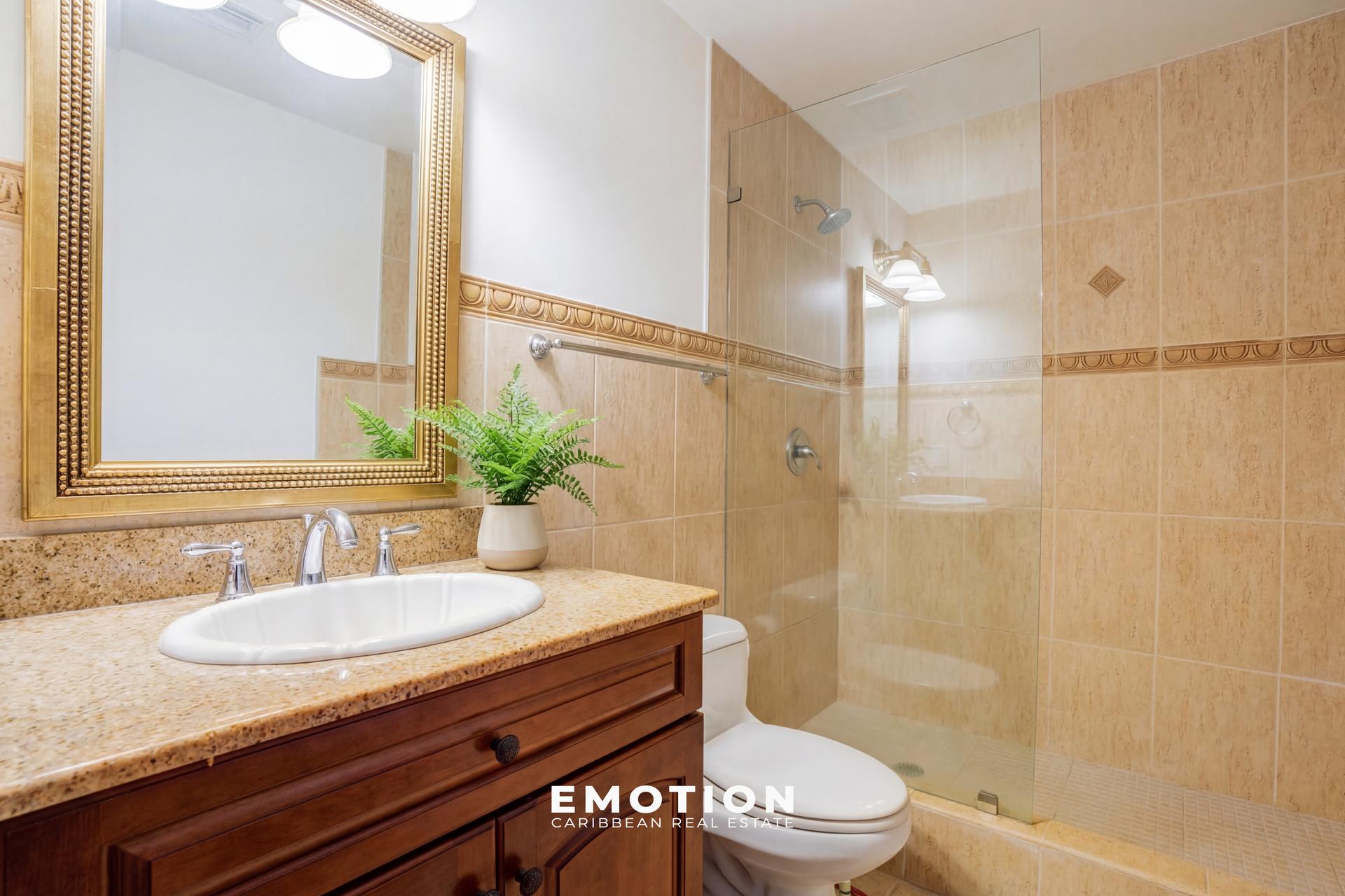 2-bedroom sea view apartment - Cupecoy