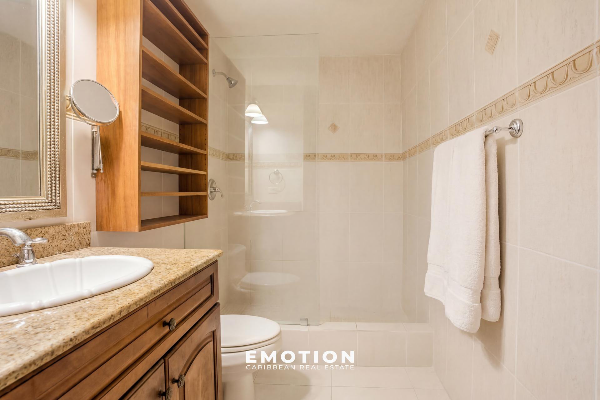 2-bedroom sea view apartment - Cupecoy