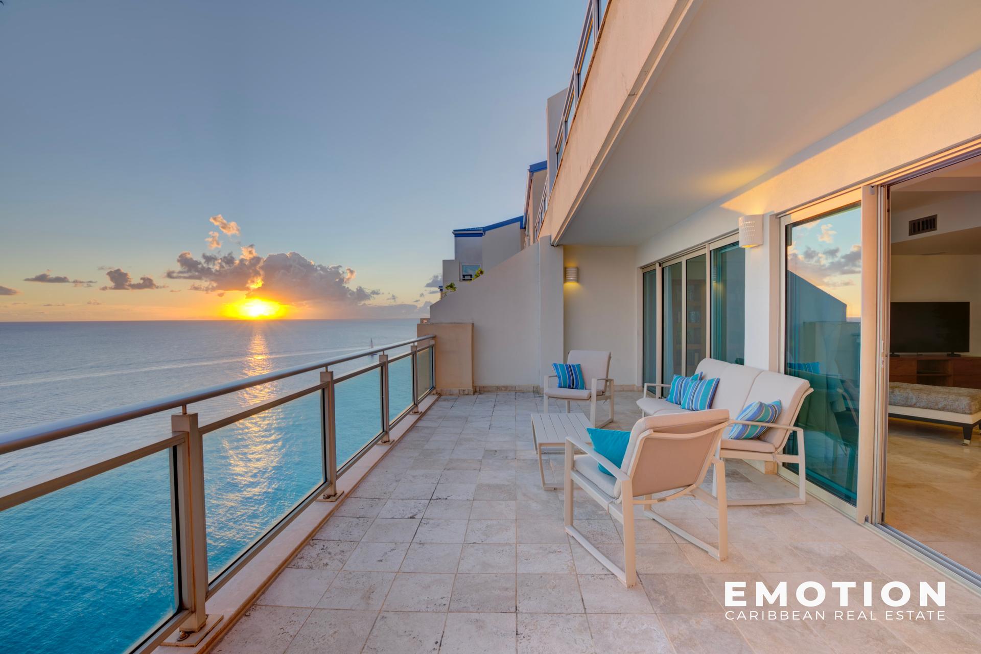 Penthouse – 520 m² + 93 m² of Private Covered Terraces Cupecoy 