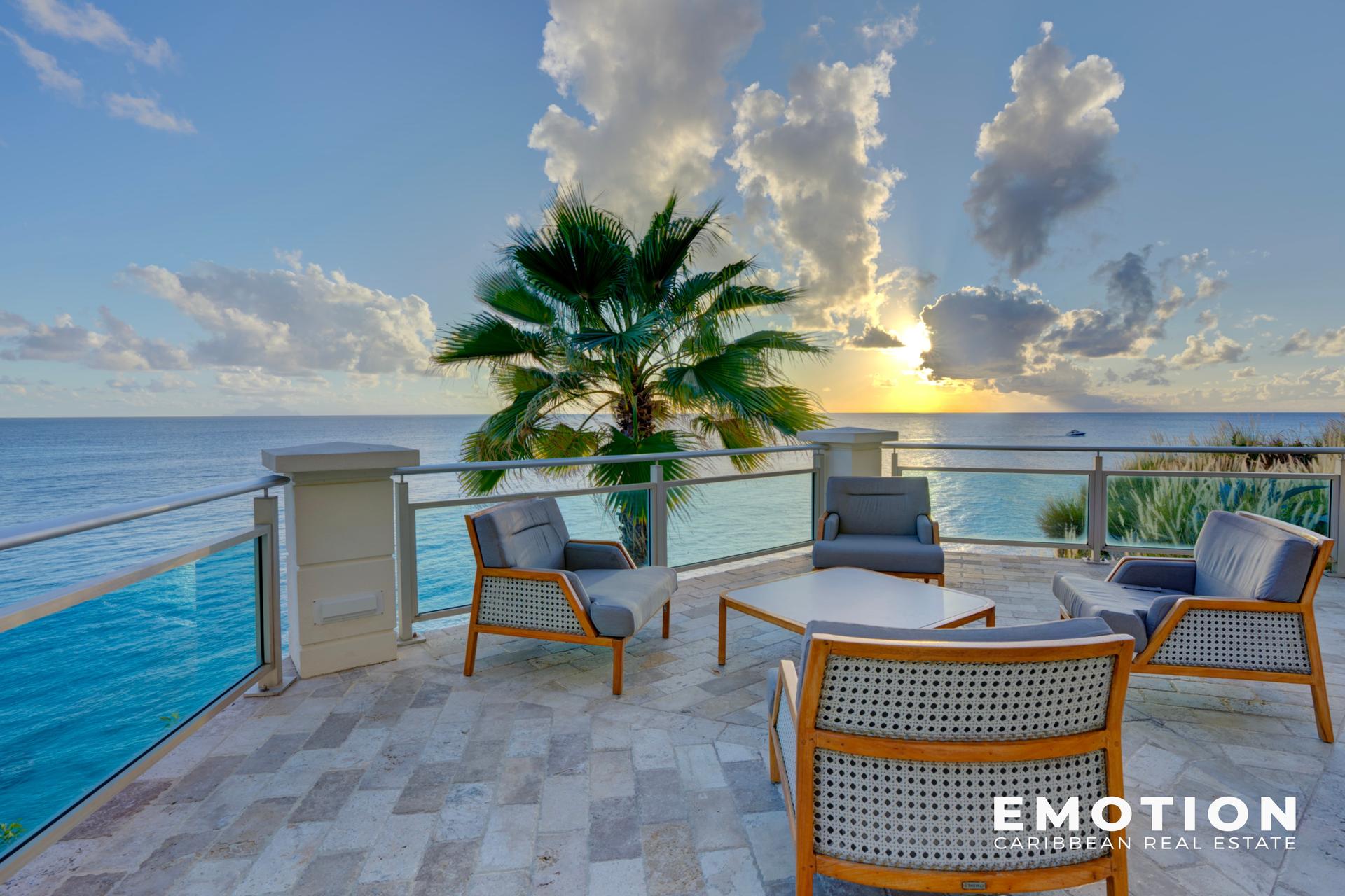 Penthouse – 520 m² + 93 m² of Private Covered Terraces Cupecoy 