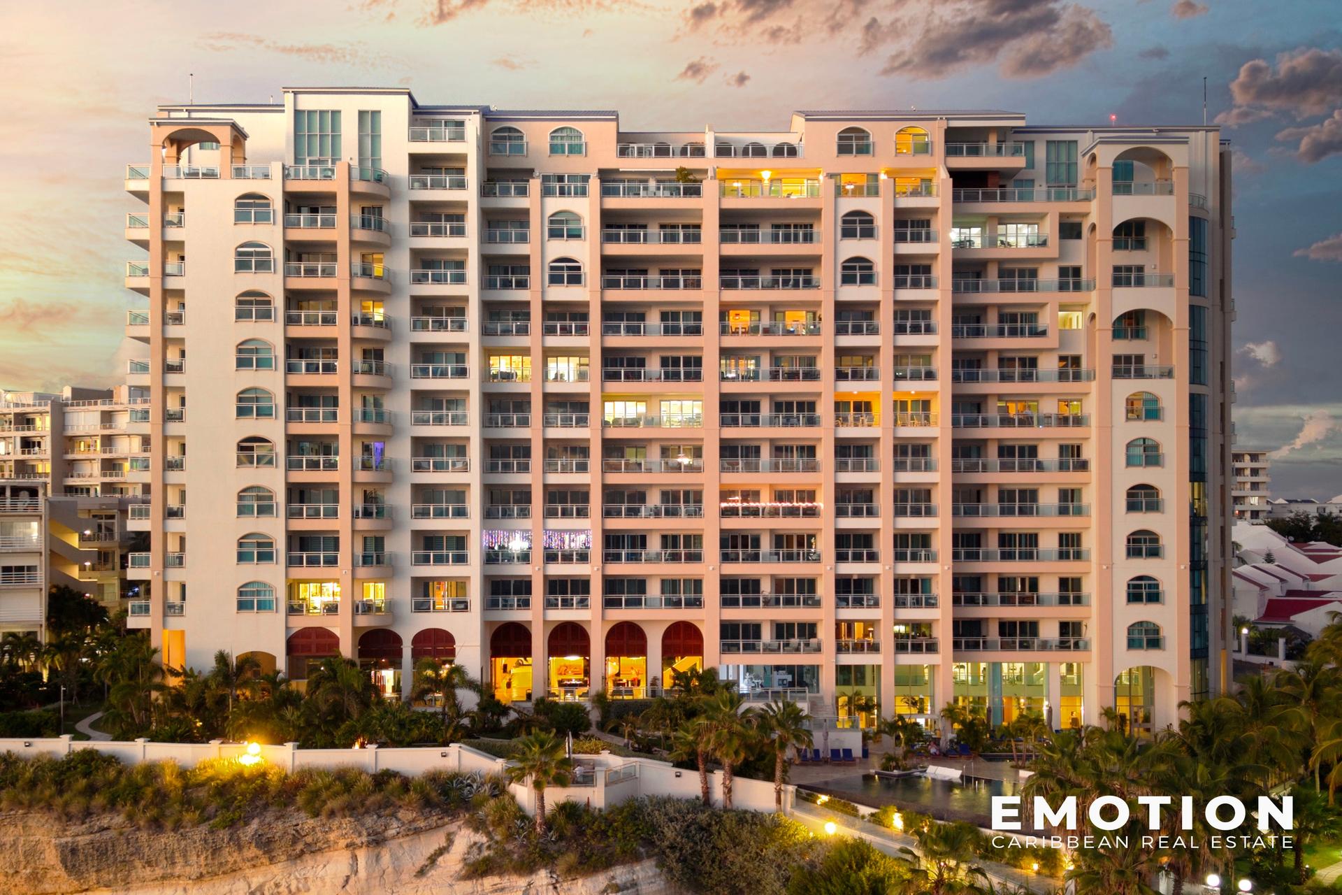 Penthouse – 520 m² + 93 m² of Private Covered Terraces