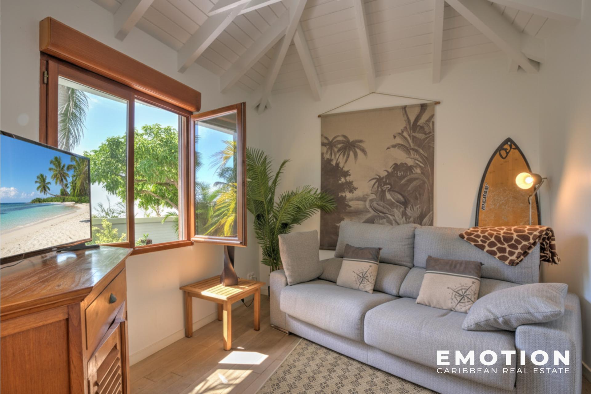 REAL ESTATE COMPLEX – 358 m² + Terraces and Pools Oyster Pond / Saint-Martin