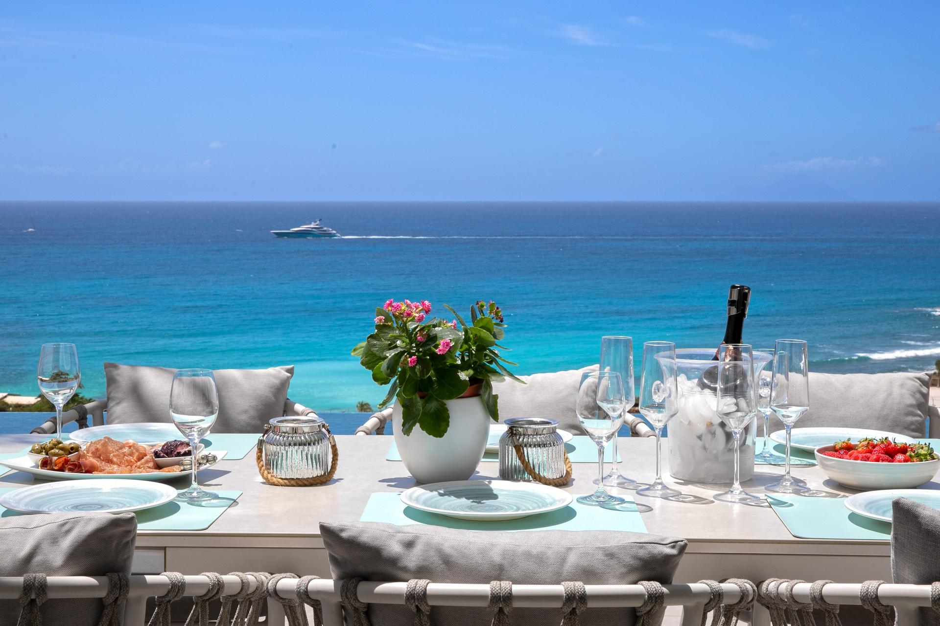 Infinite Blue – Luxury Oceanview Villa