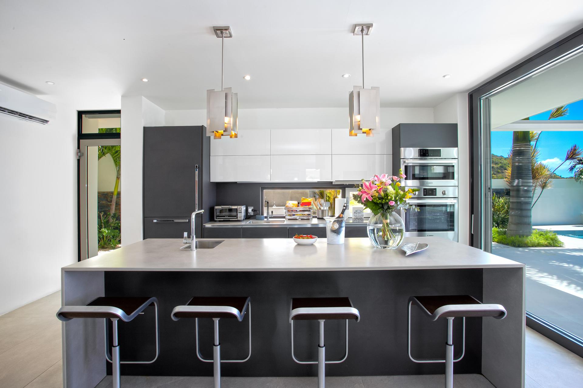 Infinite Blue – Luxury Oceanview Villa