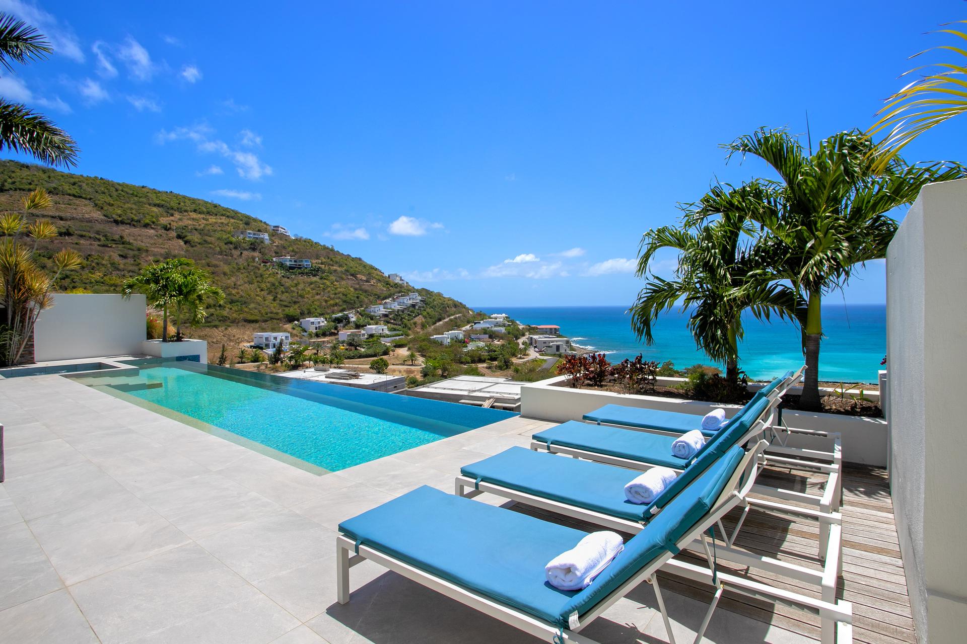 Infinite Blue – Luxury Oceanview Villa