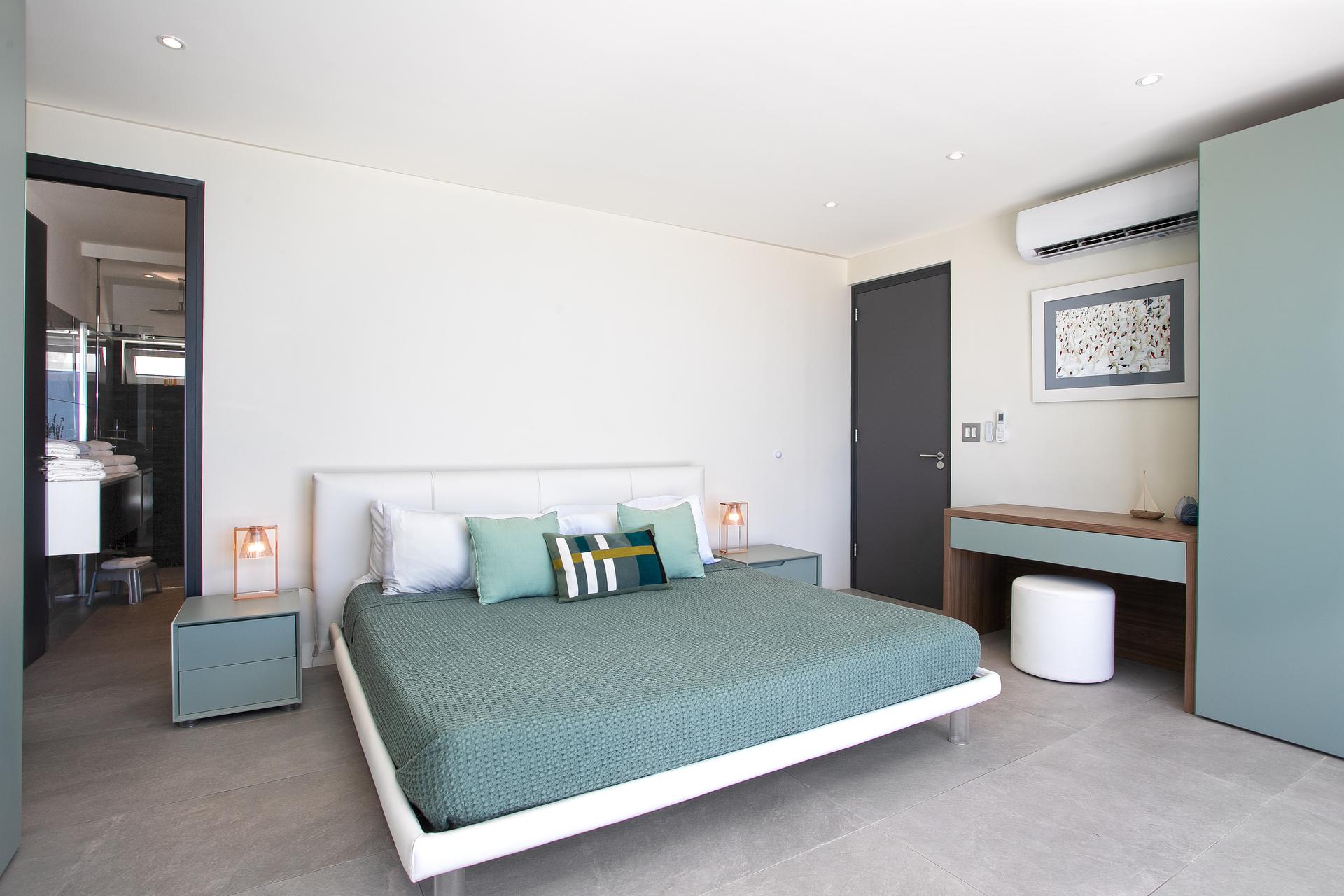 Infinite Blue – Luxury Oceanview Villa