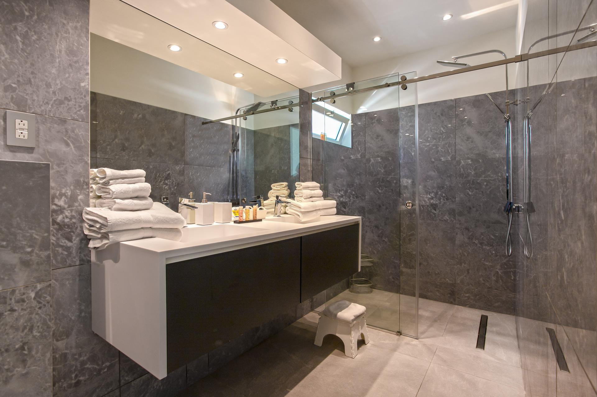 Infinite Blue – Luxury Oceanview Villa