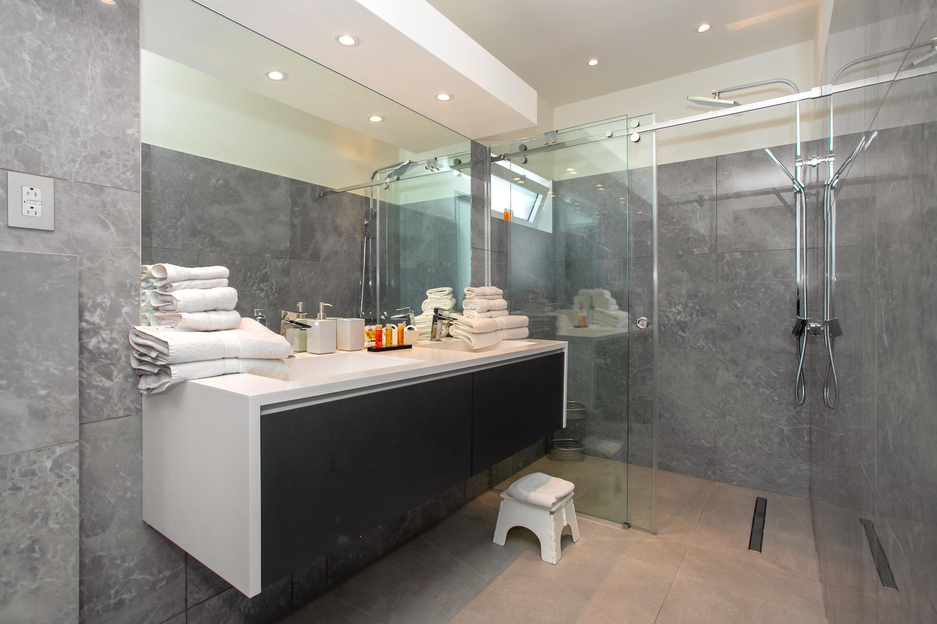 Infinite Blue – Luxury Oceanview Villa